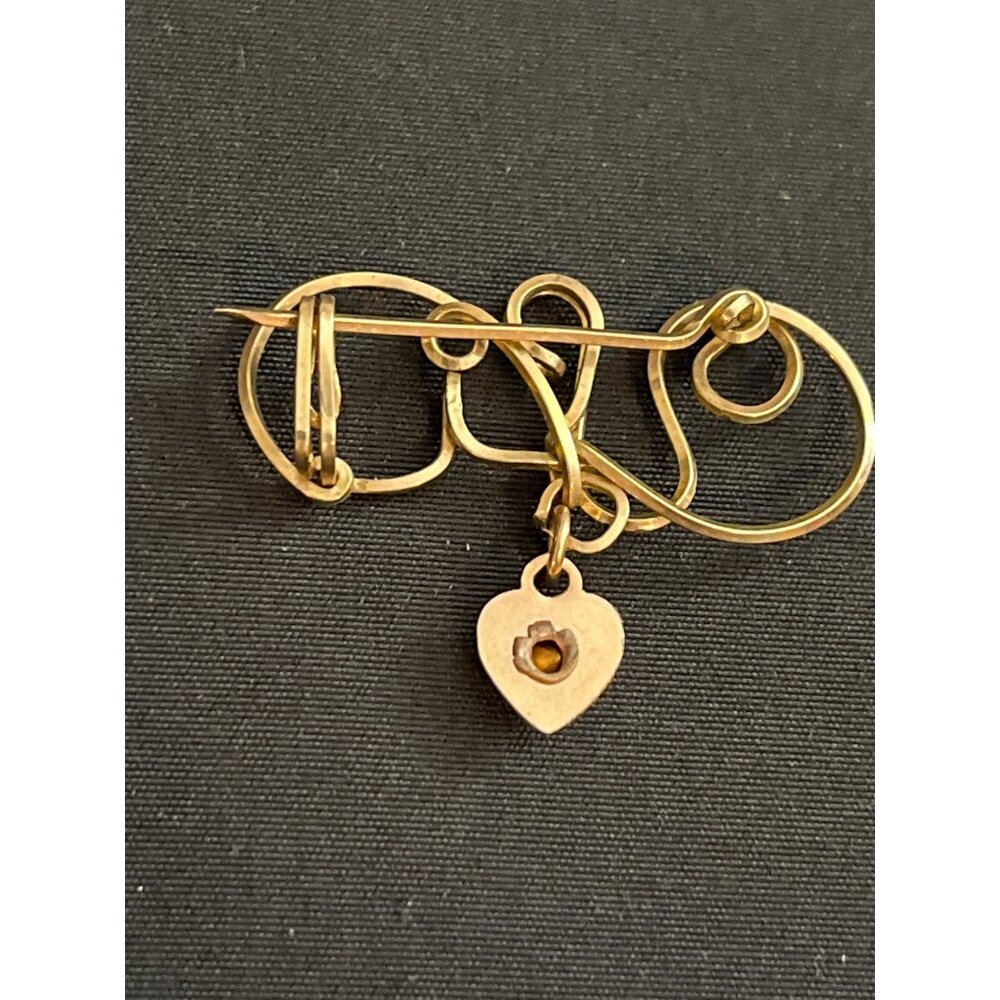 Antique Vitg Gold Swirl Earrings & Brooch with Heart Pendants 3 piece Set 3.1g - Picture 6 of 8